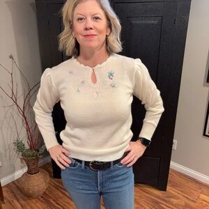 Cottagecore - soft girl aesthetic Cream Sweater with Floral Embroidery